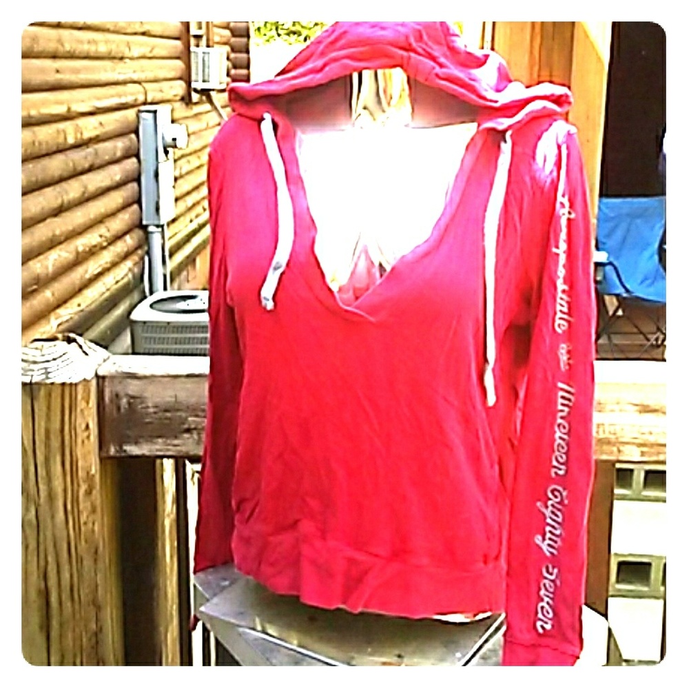 Aeropostale long sleeve pullover with hood